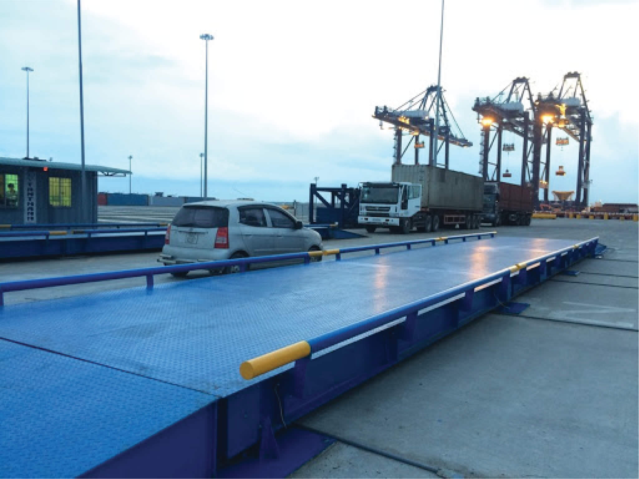 Cân ô tô cân xe tải WB08