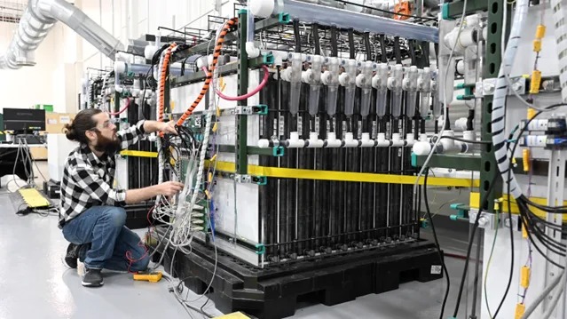 pin-iron-air-cong-nghe-luu-tru-d